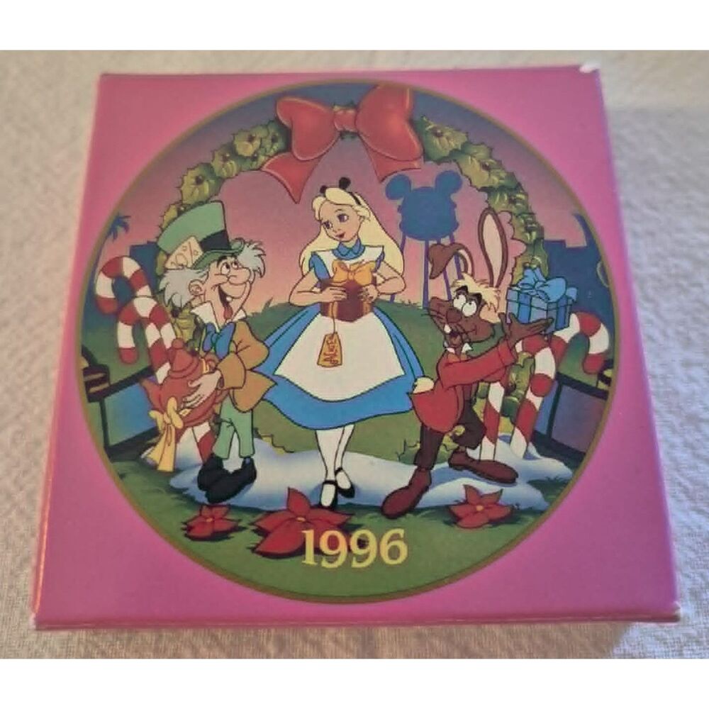 1996 Disney Christmas Collection Vtg Alice in Wonderland Park Exclusive Ornament